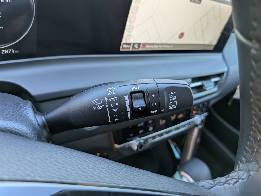 Certified 2026 Kia Seltos EX FWD image 35