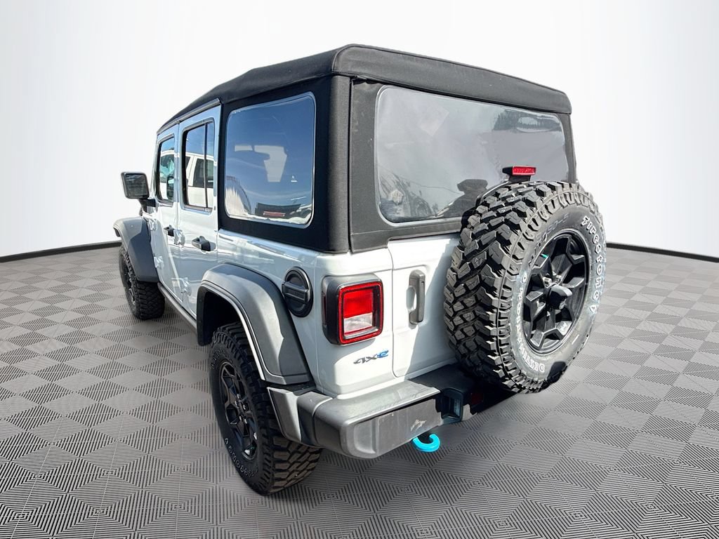 Used 2023 Jeep Wrangler Unlimited w/ Cold Weather Group AWD/4WD image 7
