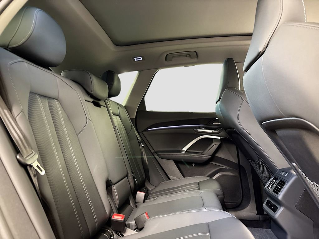 New 2025 Audi Q5 Premium Plus image 16