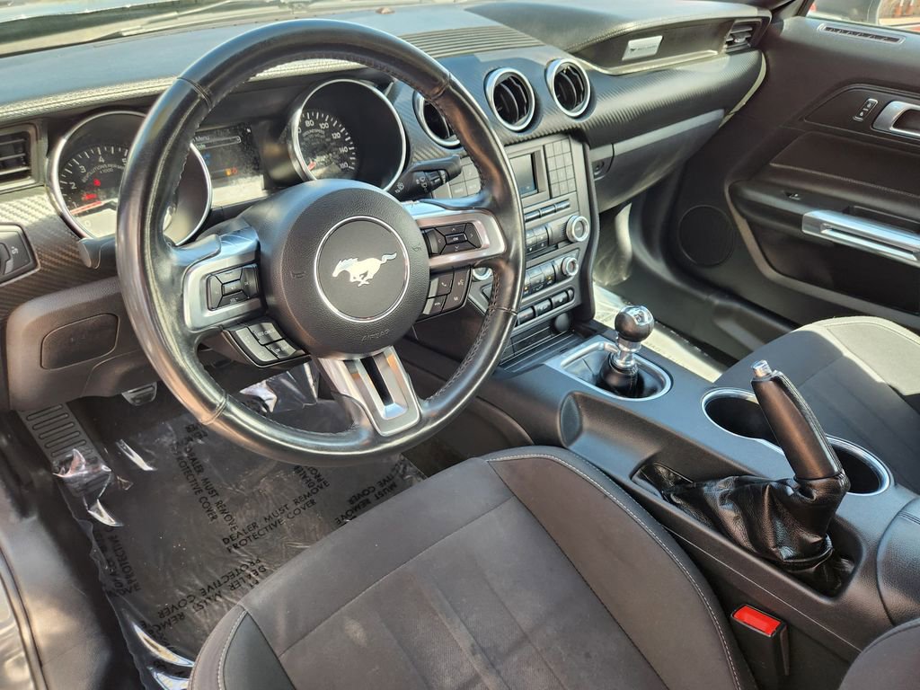 Used 2018 Ford Mustang Coupe image 16