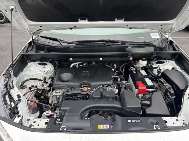 Used 2022 Toyota RAV4 XLE w/ Convenience Package image 13