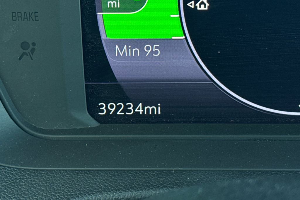 Certified 2023 Chevrolet Bolt EUV LT image 30