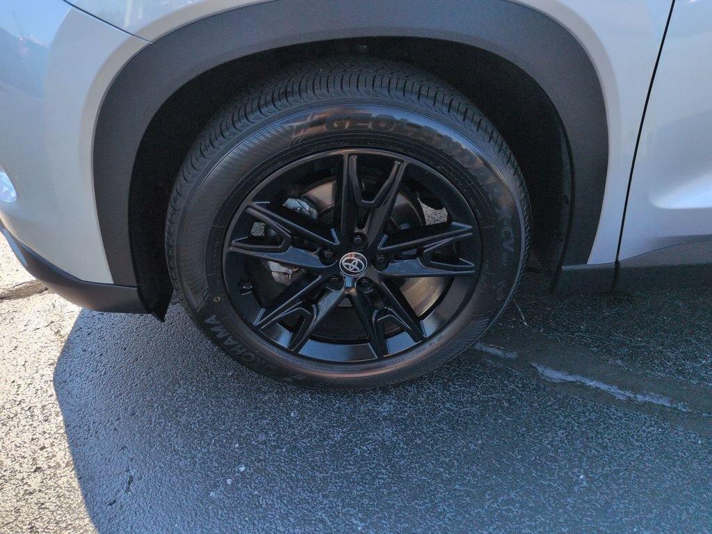 Used 2024 Toyota Grand Highlander AWD Hybrid image 27