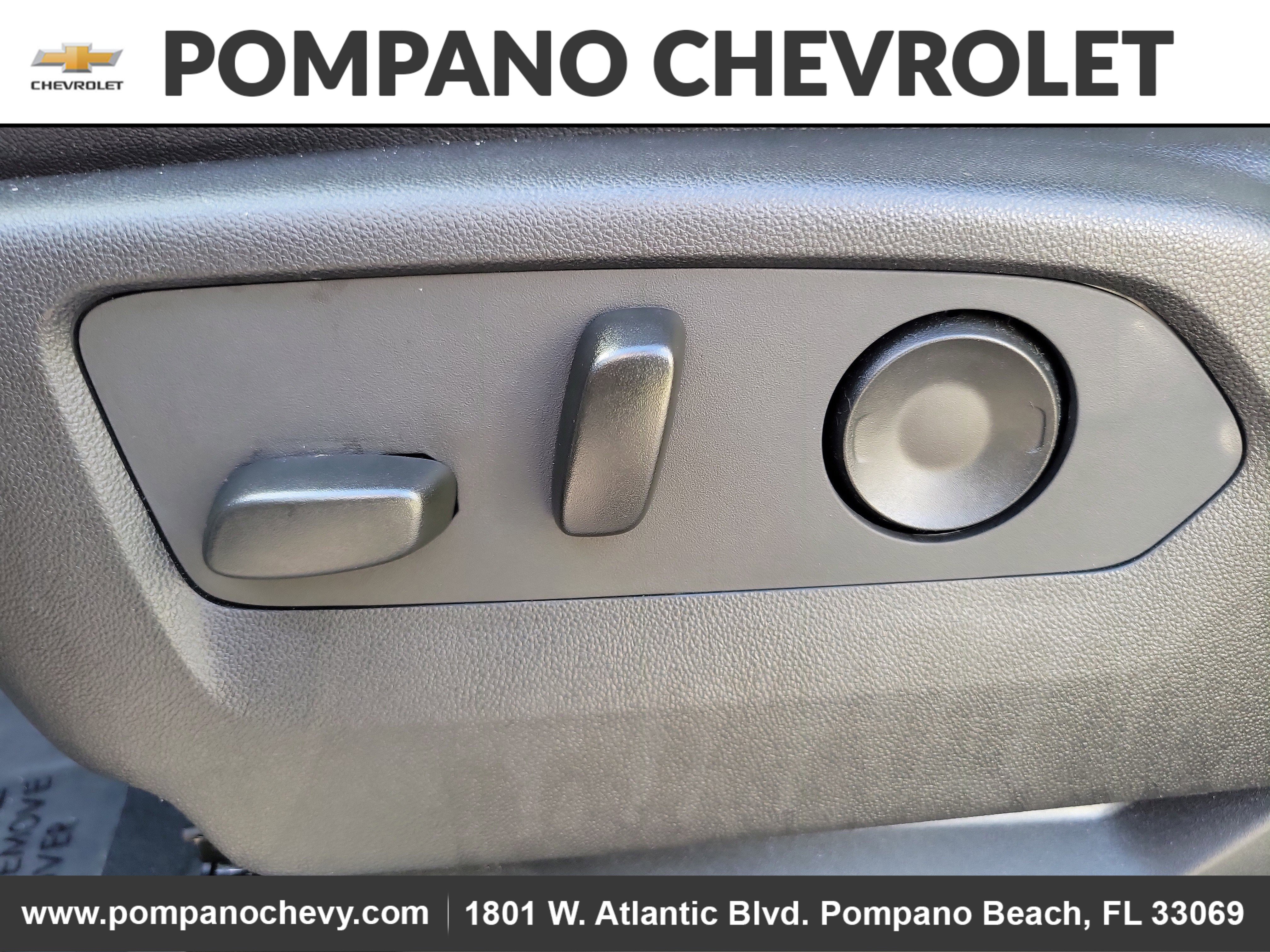 Used 2023 Chevrolet Tahoe Z71 w/ Luxury Package image 23