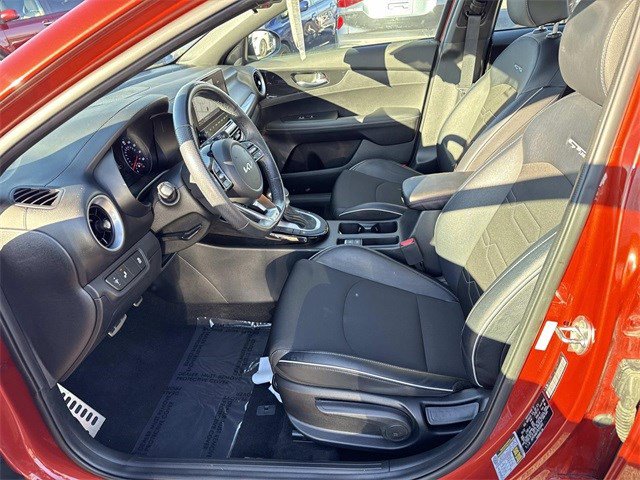 Used 2023 Kia Forte GT-Line w/ GT-Line Technology Package image 14