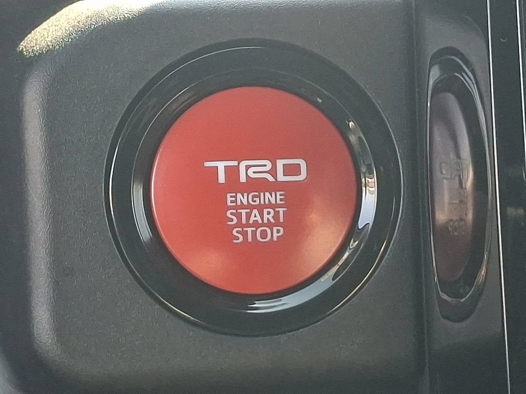 Used 2025 Toyota Tacoma TRD Off-Road w/ TRD Off Road Upgrade Package AWD/4WD image 22