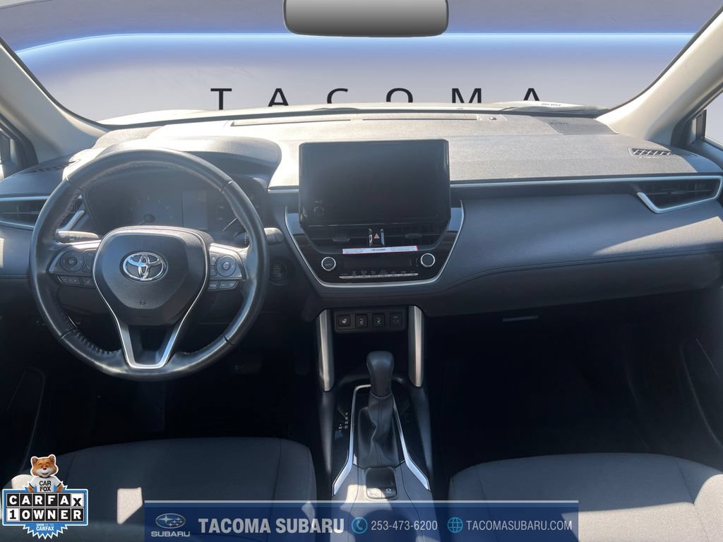 Used 2025 Toyota Corolla Cross LE AWD/4WD image 12