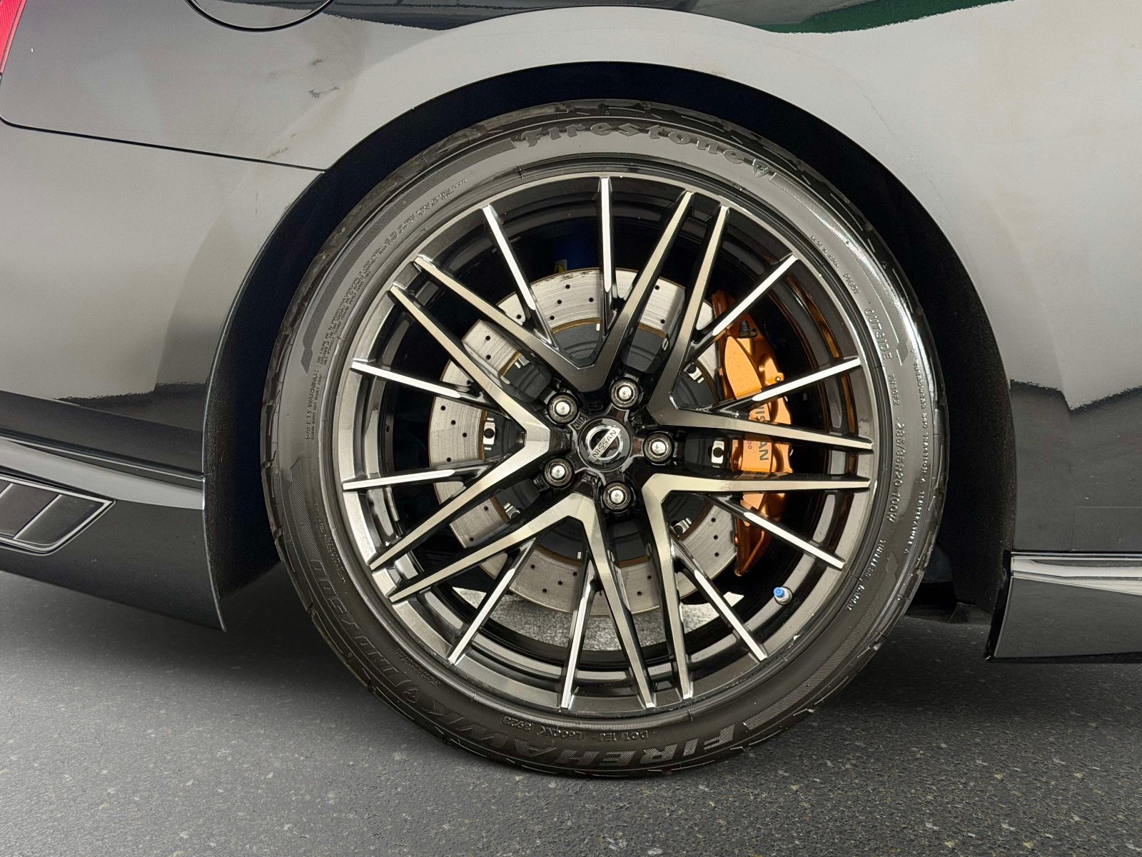 Used 2021 Nissan GT-R Premium AWD/4WD image 17