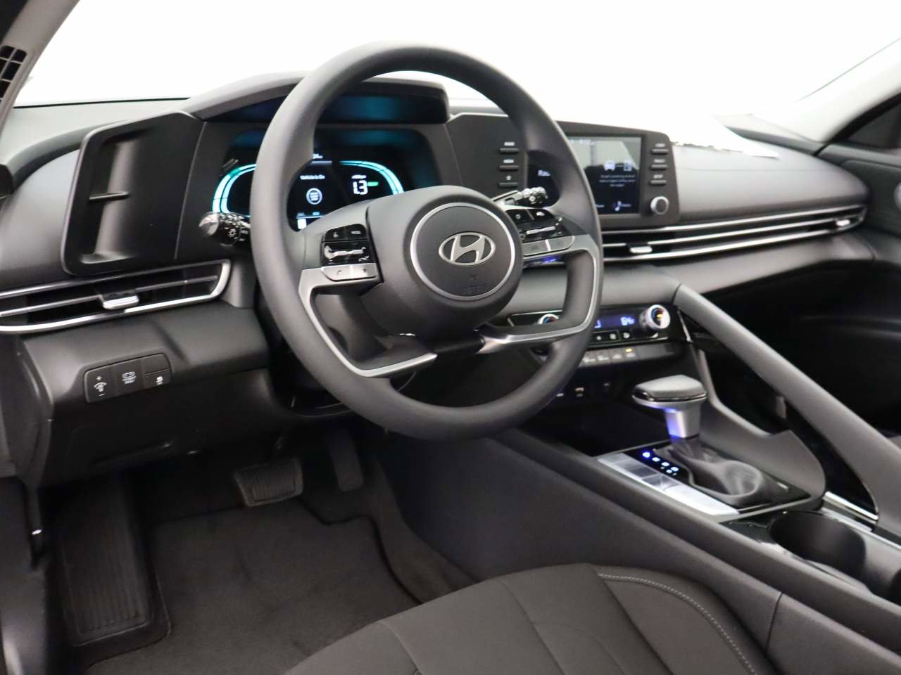 New 2026 Hyundai Elantra Blue FWD image 13