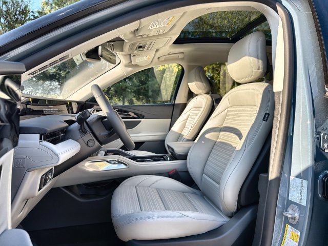 New 2026 Lincoln Nautilus Reserve AWD/4WD image 11
