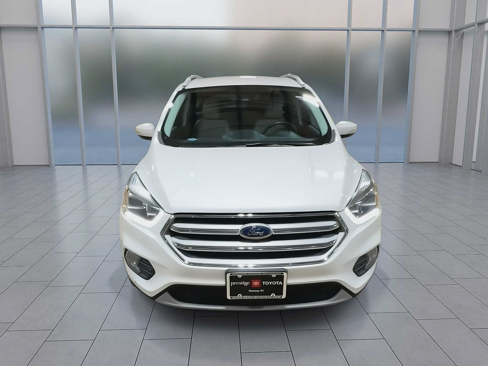 Used 2018 Ford Escape Titanium w/ Ford Safe & Smart Package AWD/4WD image 3