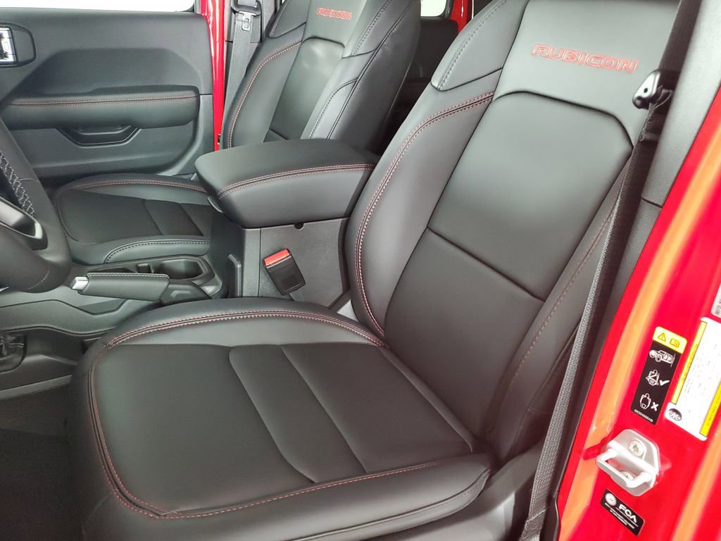 New 2025 Jeep Gladiator Rubicon AWD/4WD image 12
