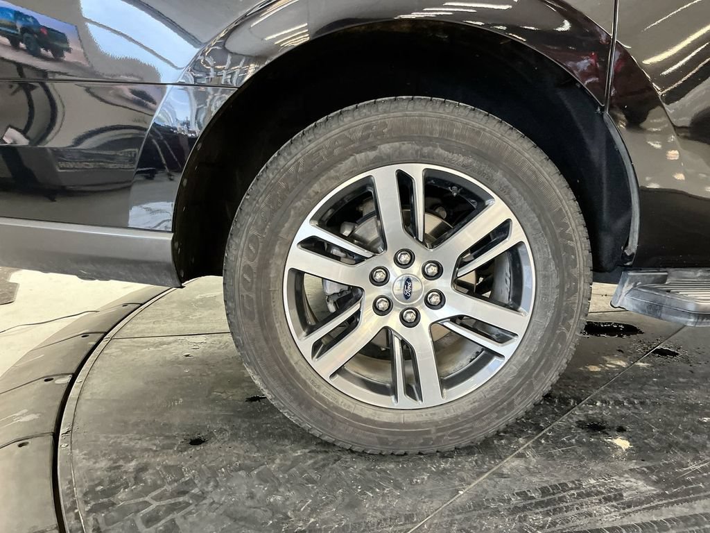 Used 2024 Ford Expedition Max Limited AWD/4WD image 10