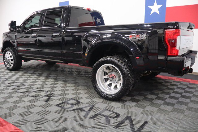 Used 2017 Ford F350 Platinum w/ Platinum Ultimate Package AWD/4WD image 15