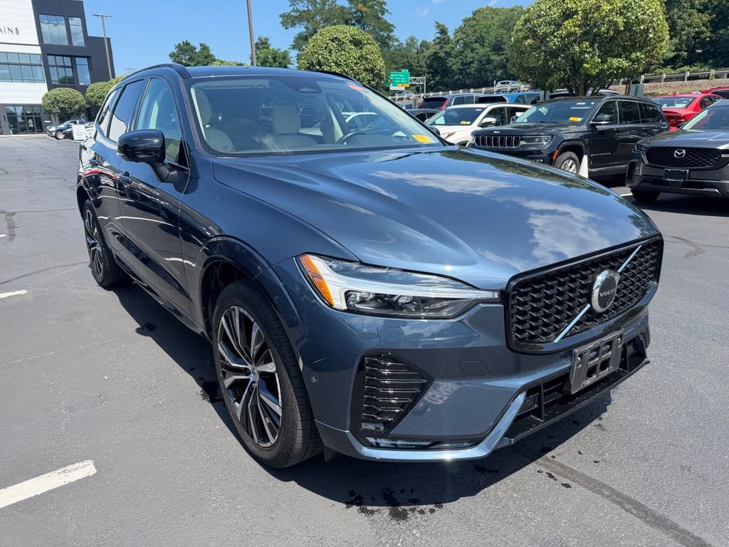 Used 2023 Volvo XC60 B5 Plus w/ Climate Package AWD/4WD image 5