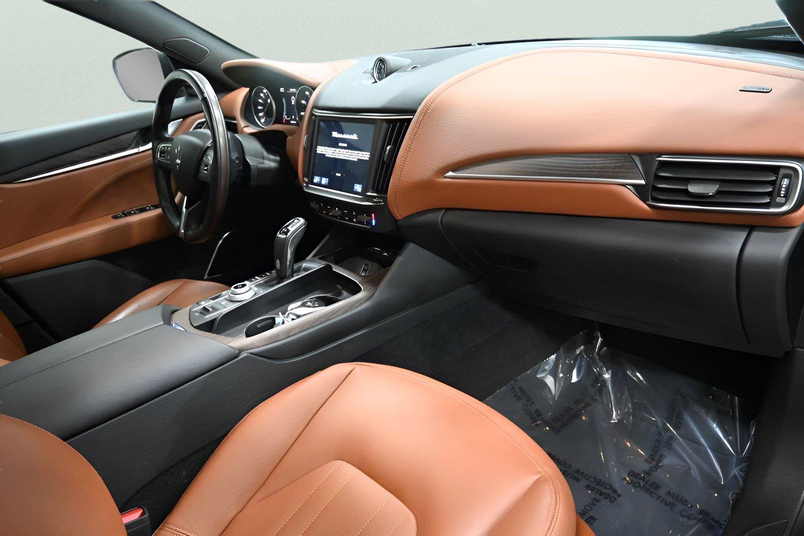 Used 2023 Maserati Levante GT AWD/4WD image 20
