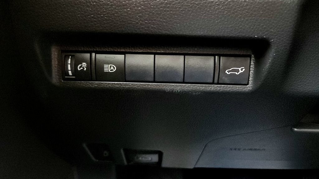 Certified 2020 Toyota RAV4 XSE AWD/4WD image 34