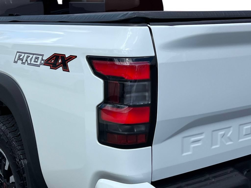 Used 2023 Nissan Frontier PRO-4X w/ Technology Package AWD/4WD image 11