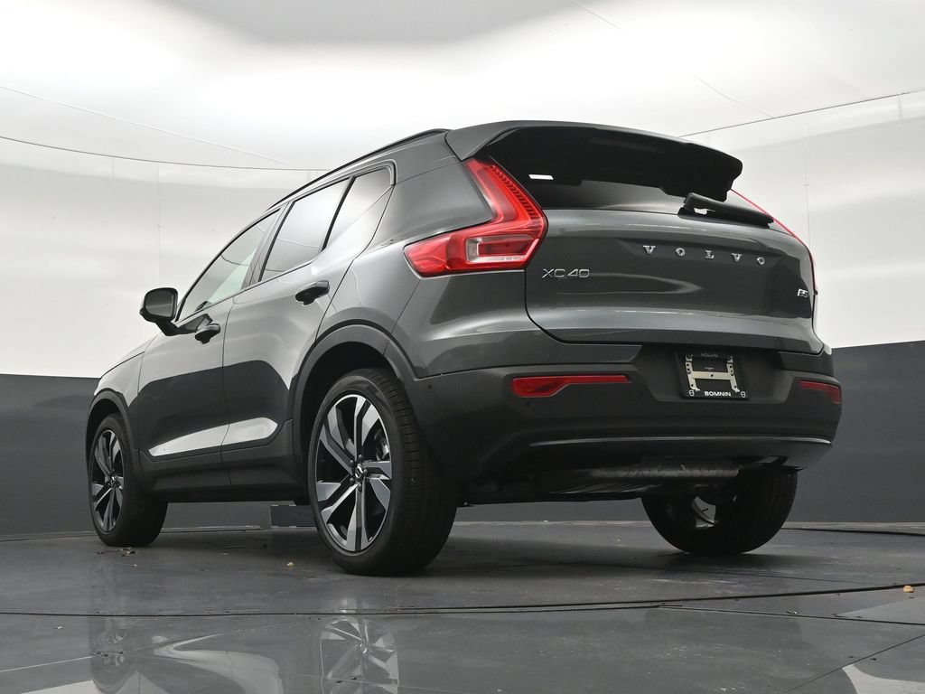 New 2026 Volvo XC40 B5 Plus AWD/4WD image 23
