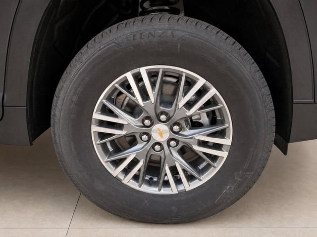 New 2026 Chevrolet Traverse LT w/ Driver Confidence Package FWD image 17