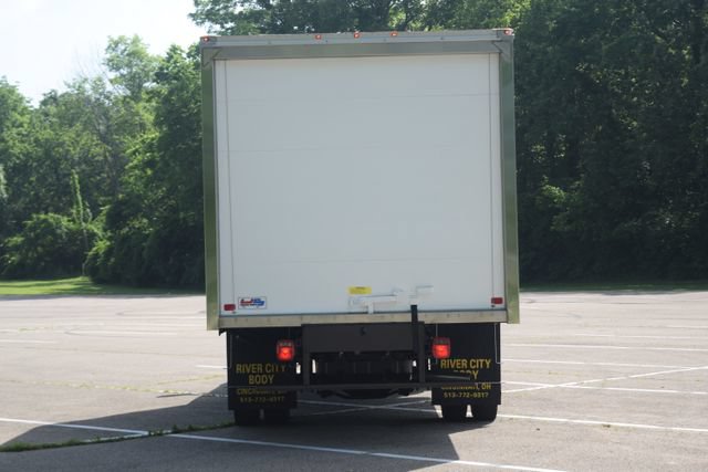 New 2026 Ford F550 2WD Regular Cab Super Duty image 18