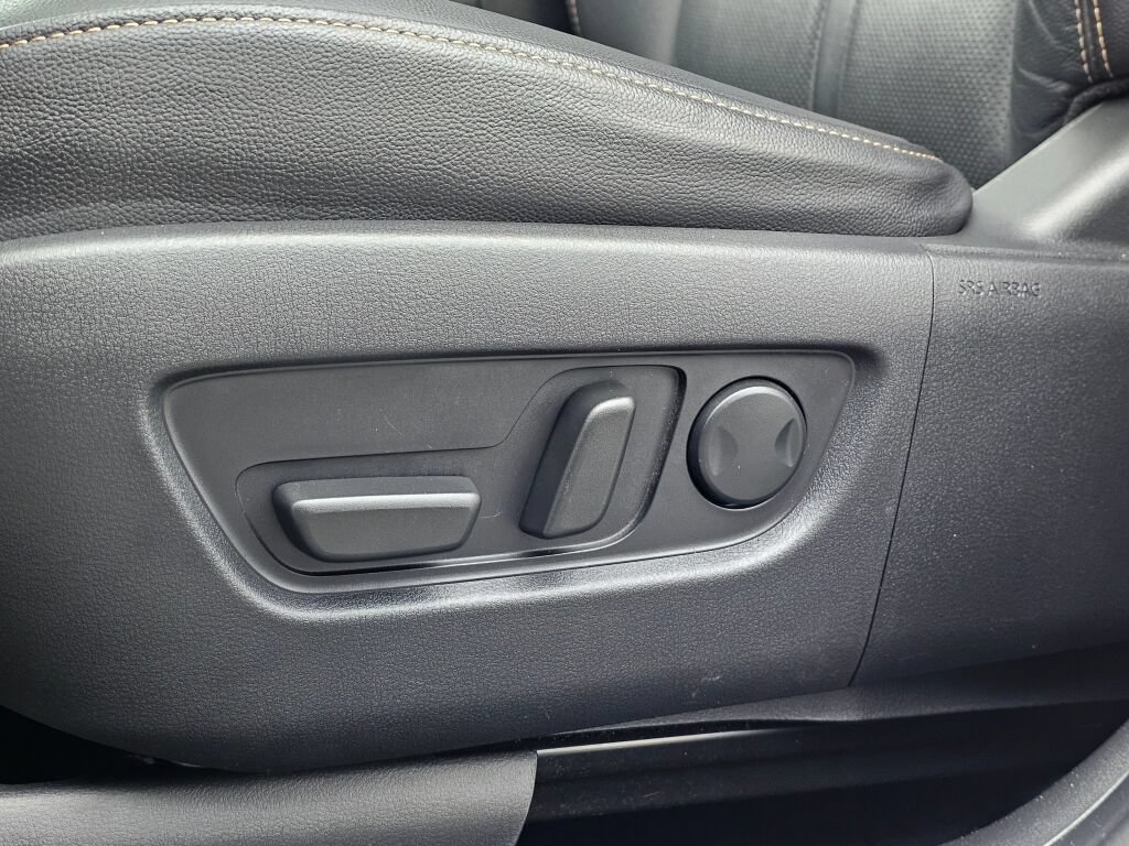 Certified 2024 MAZDA CX-90 Plug-In Hybrid w/ Preferred AWD/4WD image 38