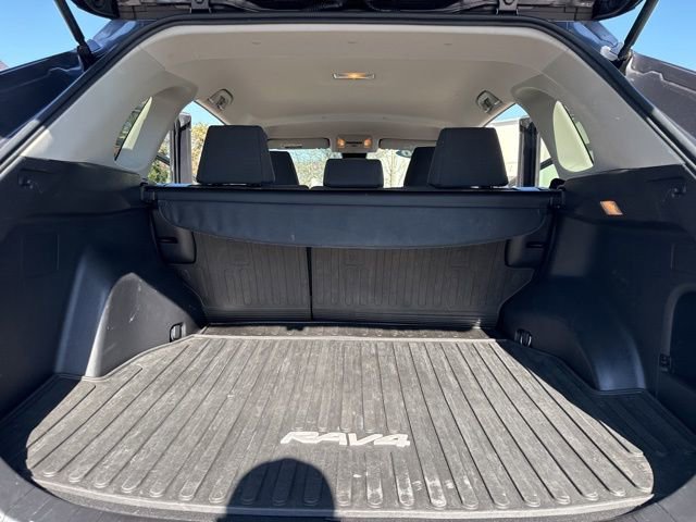 Used 2020 Toyota RAV4 LE w/ All Weather Liner Package image 28