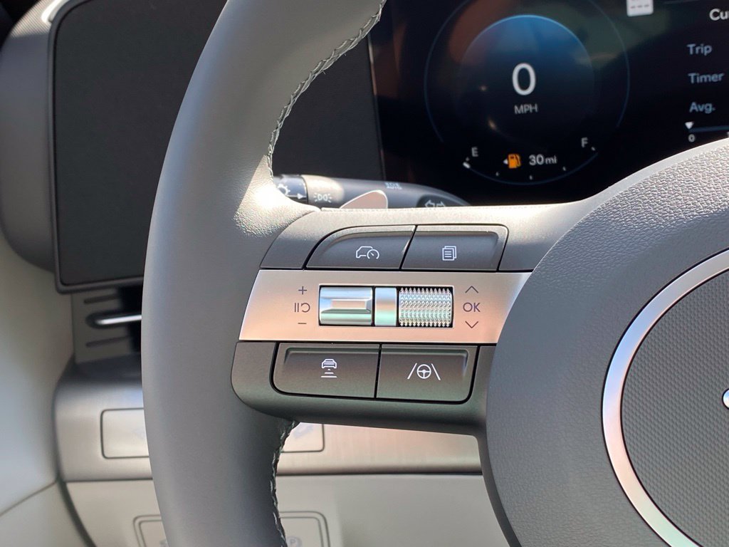 New 2026 Hyundai Kona Limited FWD image 16