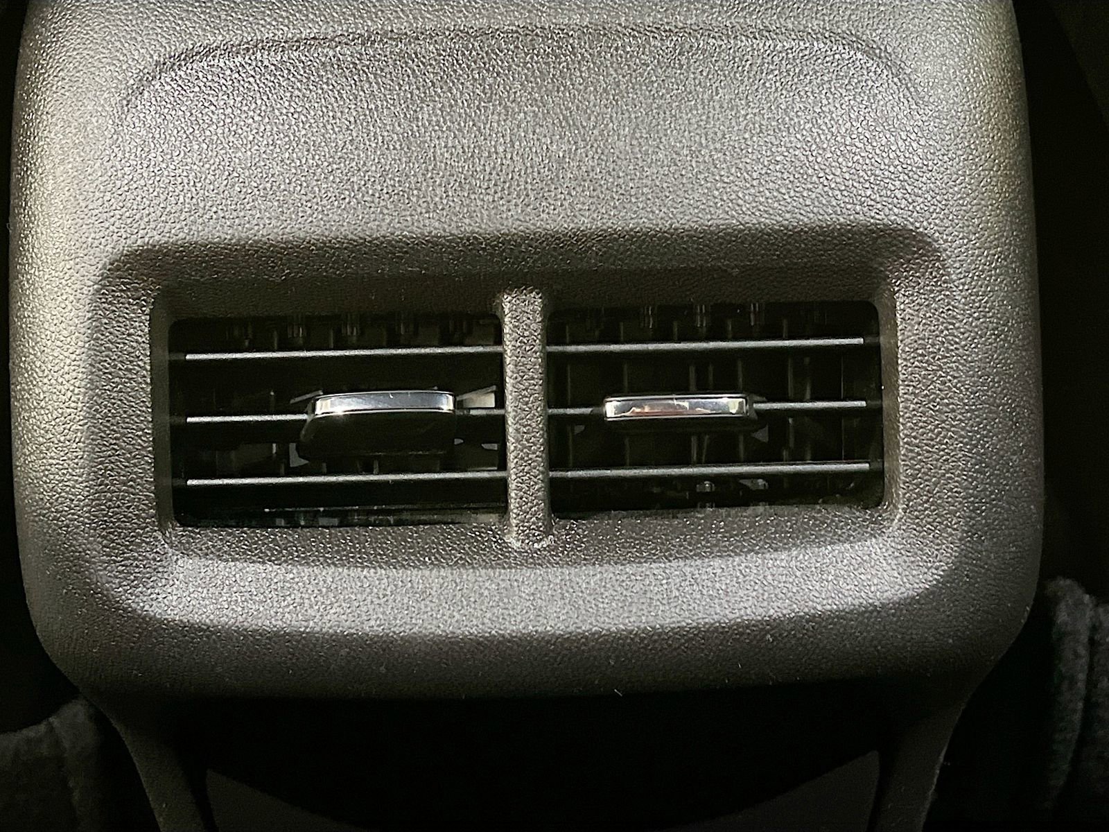 Used 2024 Chevrolet Equinox RS image 25