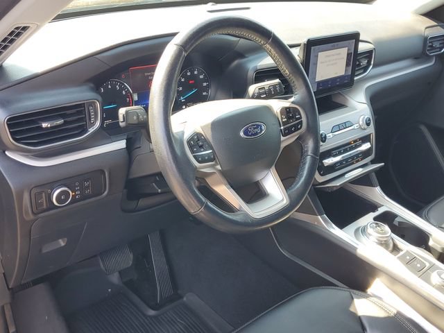 Certified 2023 Ford Explorer XLT w/ Equipment Group 202A AWD/4WD image 16