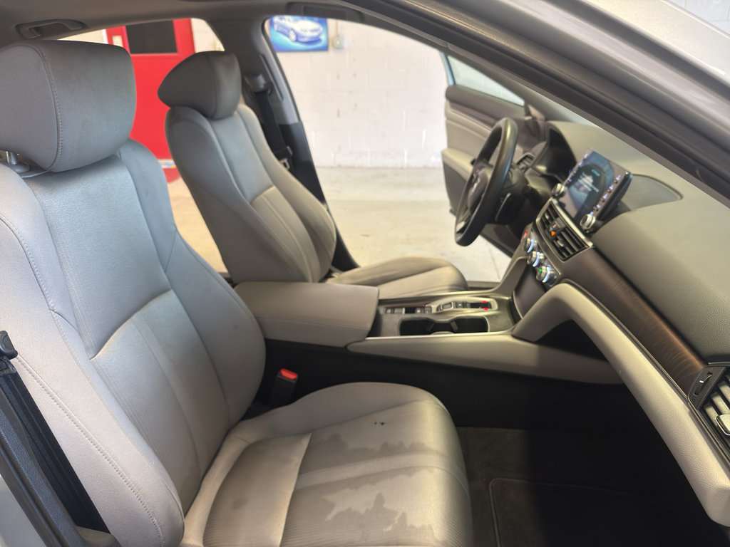 Used 2018 Honda Accord EX image 20