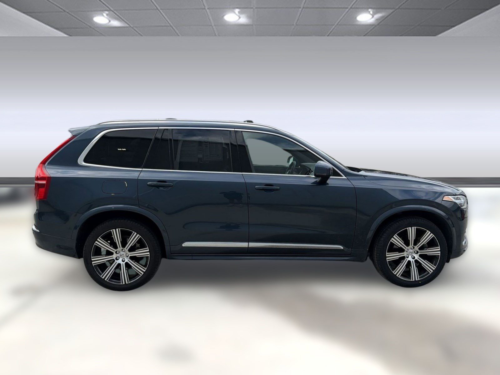 Certified 2023 Volvo XC90 B6 Ultimate w/ Protection Package Premier AWD/4WD image 8