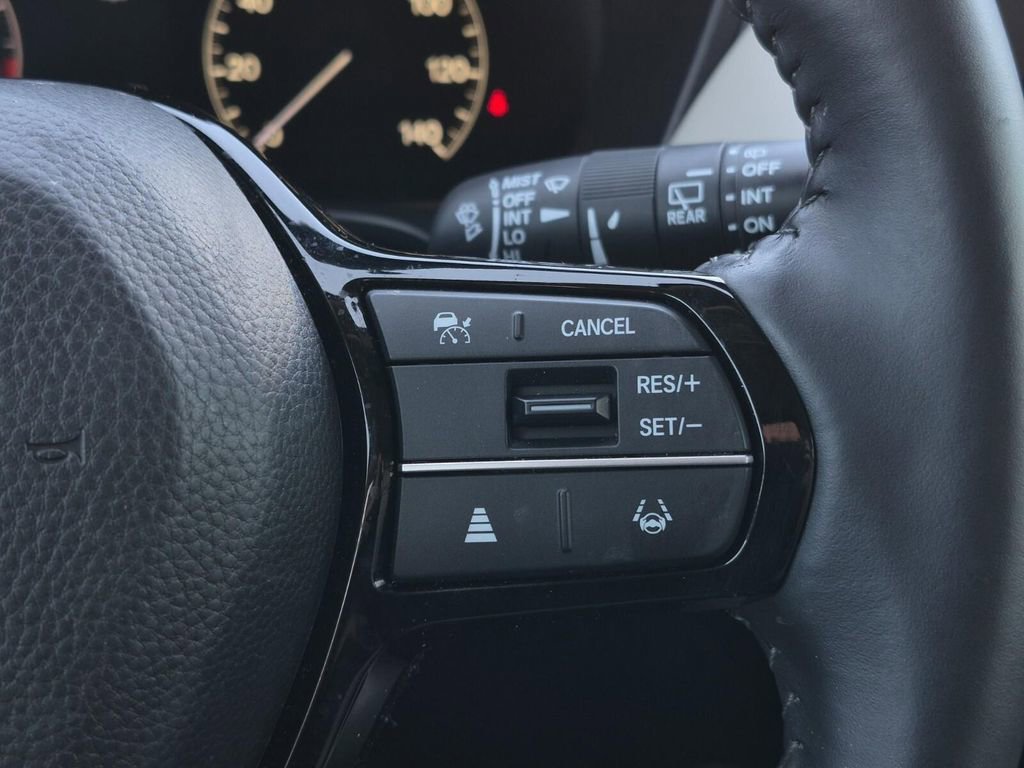 Used 2024 Honda HR-V EX-L image 18