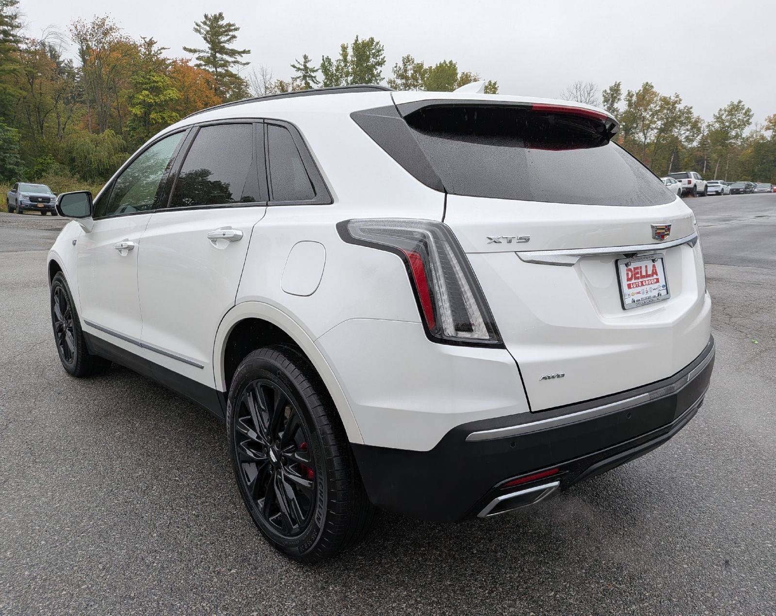 Used 2024 Cadillac XT5 Sportv AWD/4WD image 7
