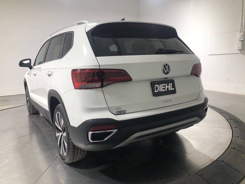 Used 2022 Volkswagen Taos SE image 5