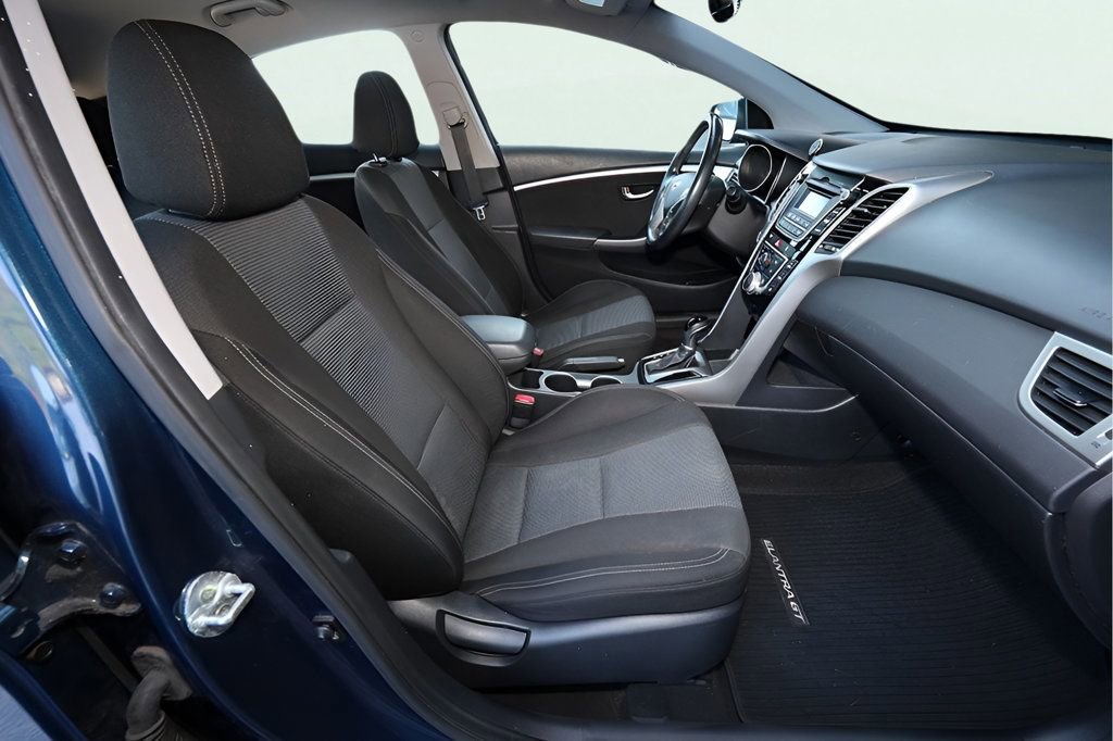 Used 2016 Hyundai Elantra GT w/ Option Group 02 image 11