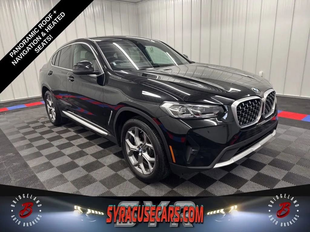 Used 2025 BMW X4 xDrive30i AWD/4WD image 1
