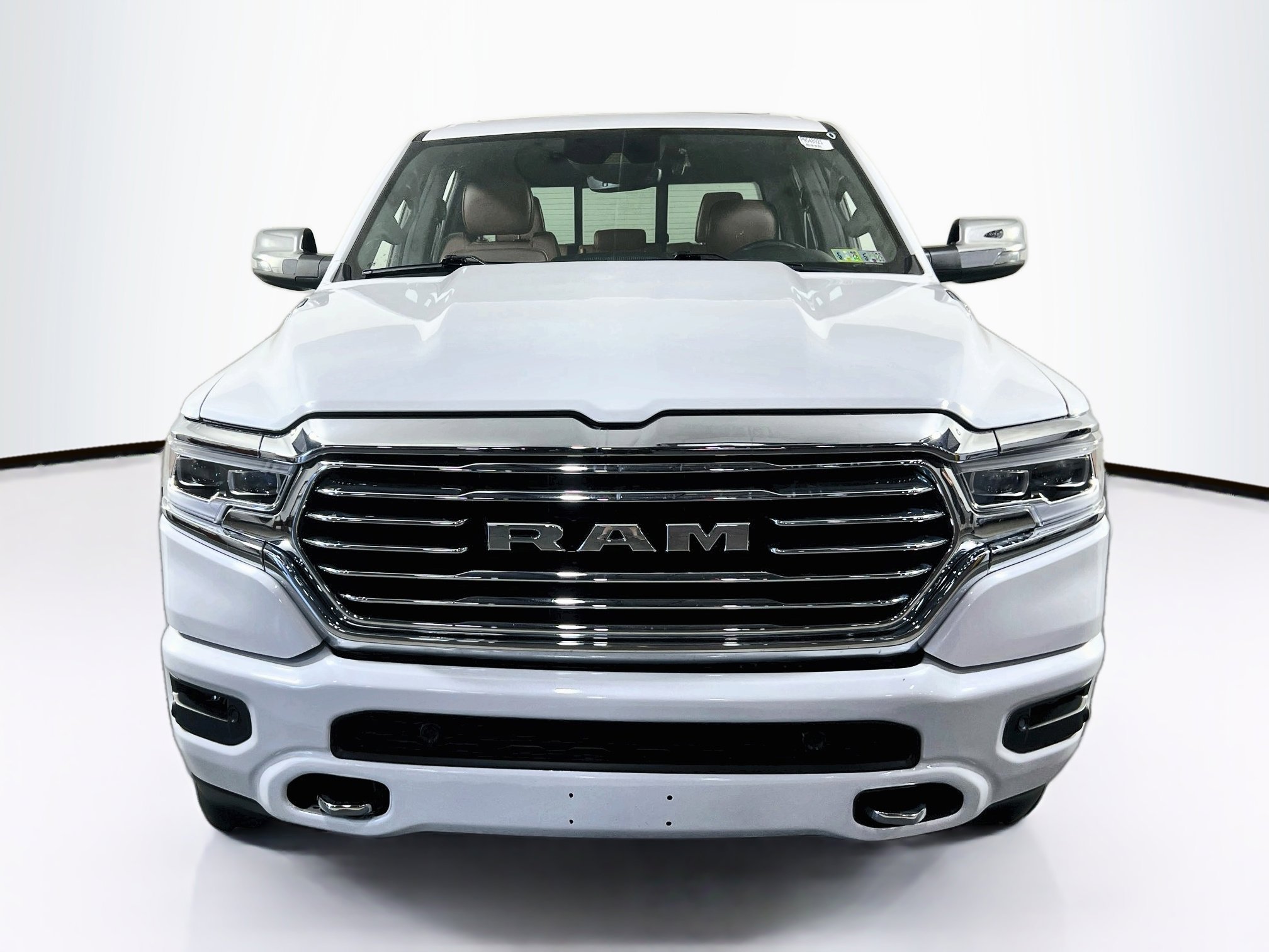 Used 2023 RAM 1500 Limited w/ Body Color Bumper Group AWD/4WD image 2