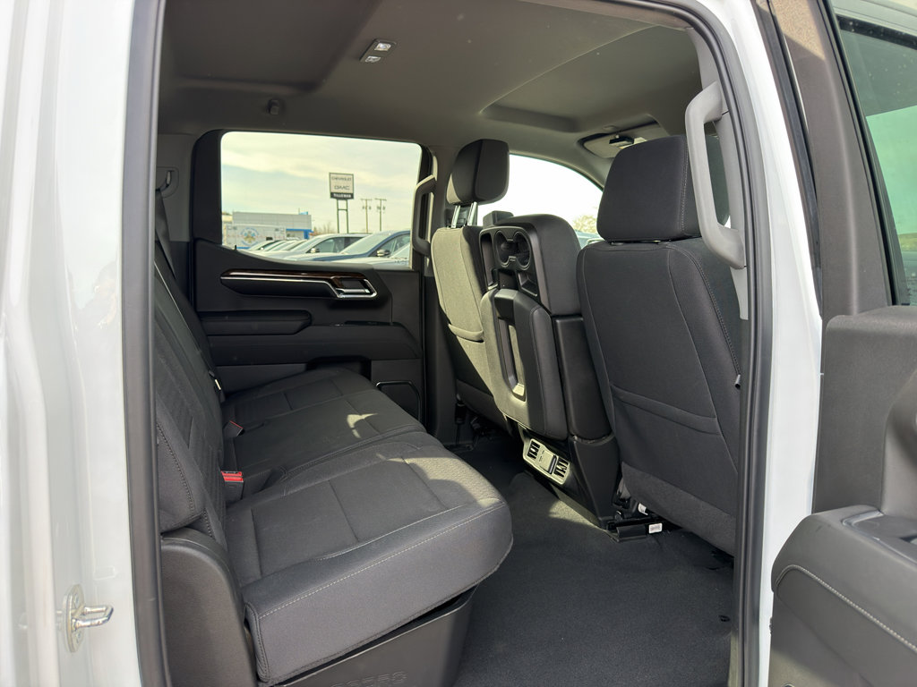 Used 2024 GMC Sierra 1500 SLE w/ X31 Off-Road Package image 22