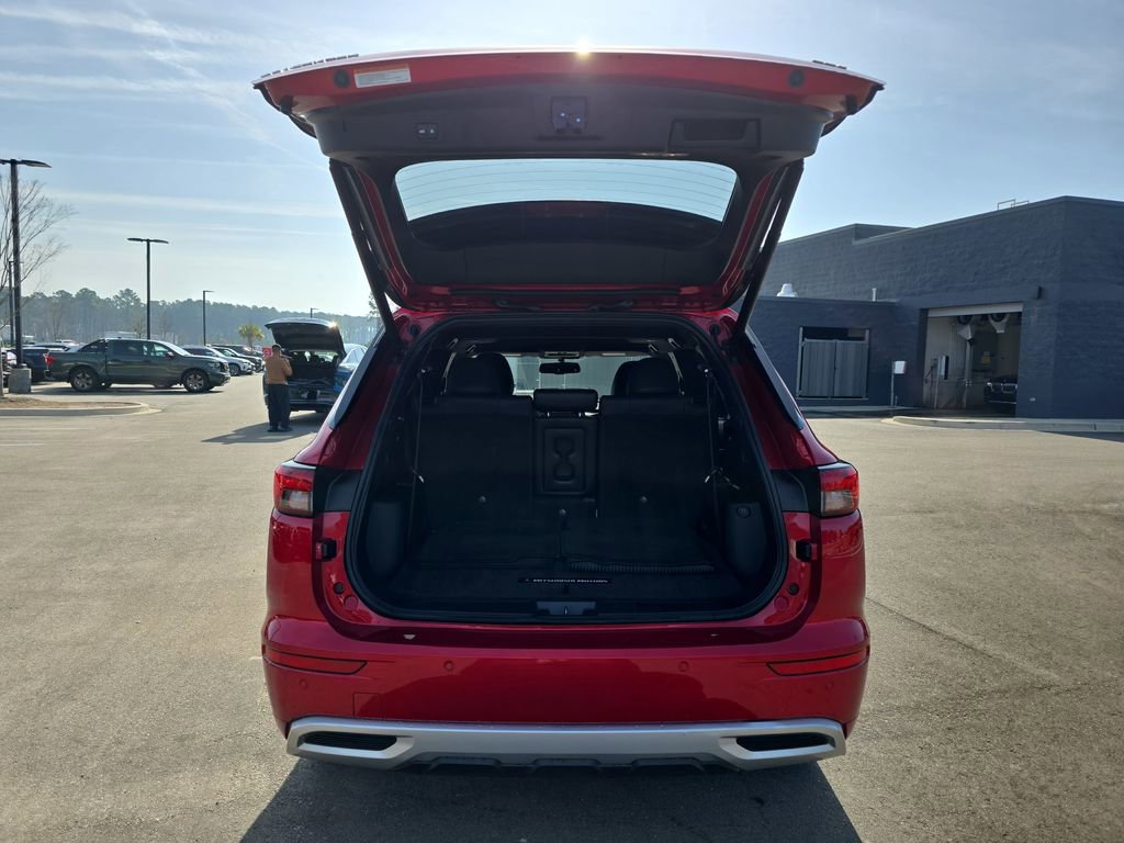 Used 2022 Mitsubishi Outlander SEL image 16