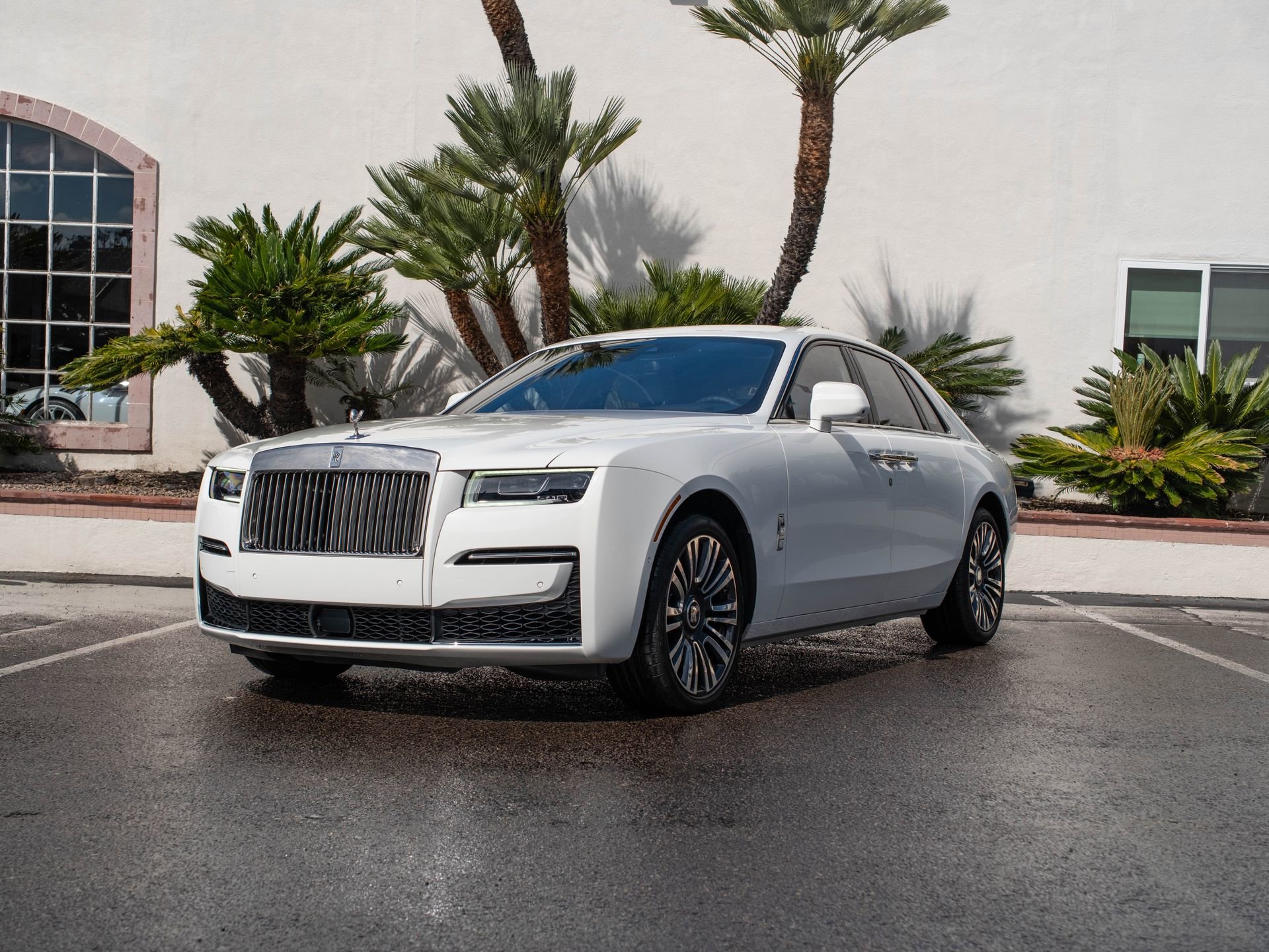 Used 2022 Rolls-Royce Ghost w/ Ghost Package image 44
