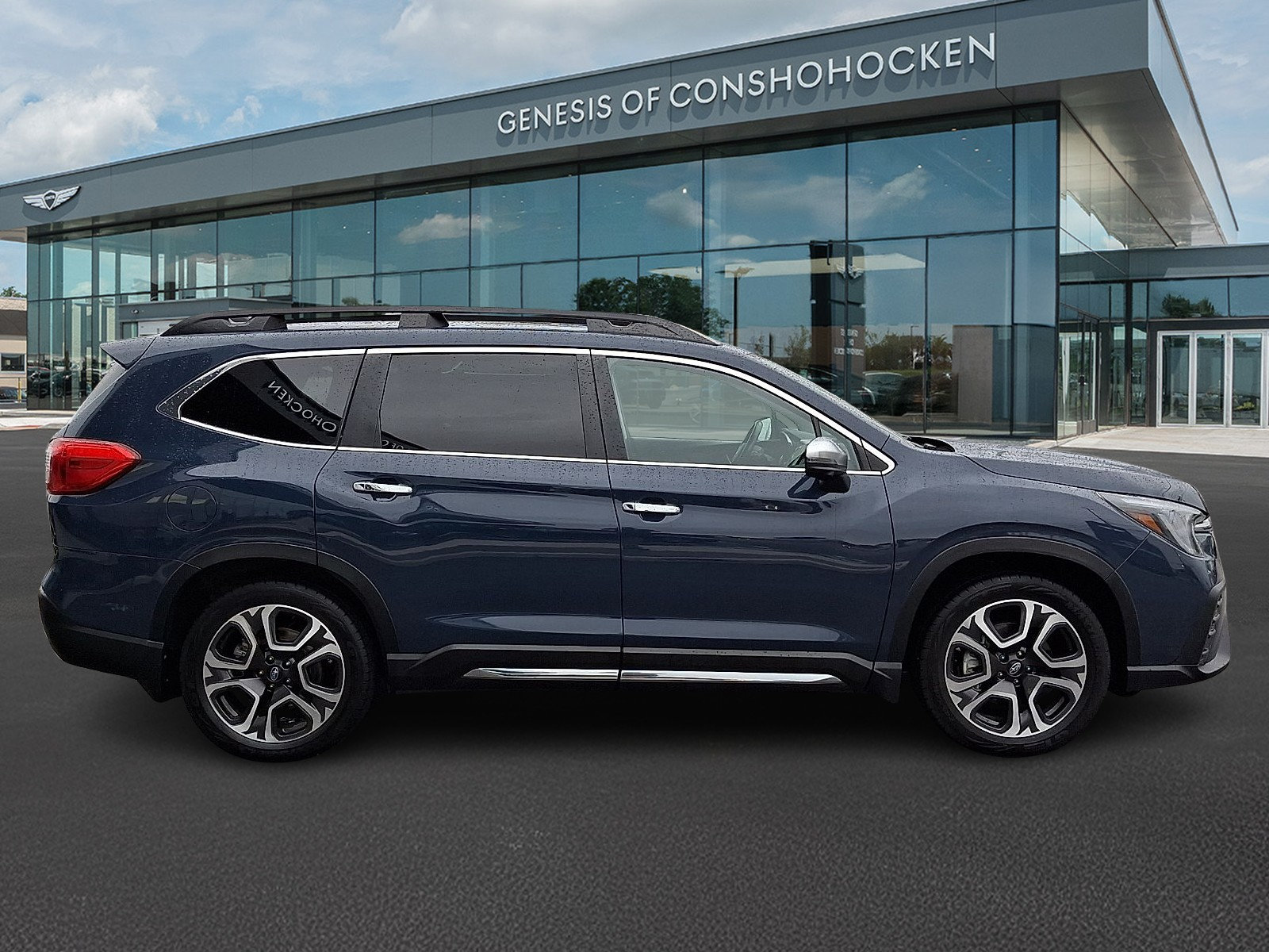 Used 2023 Subaru Ascent Touring AWD/4WD image 7
