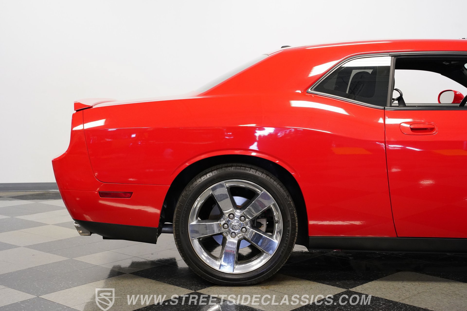 Used 2009 Dodge Challenger R/T RWD image 30