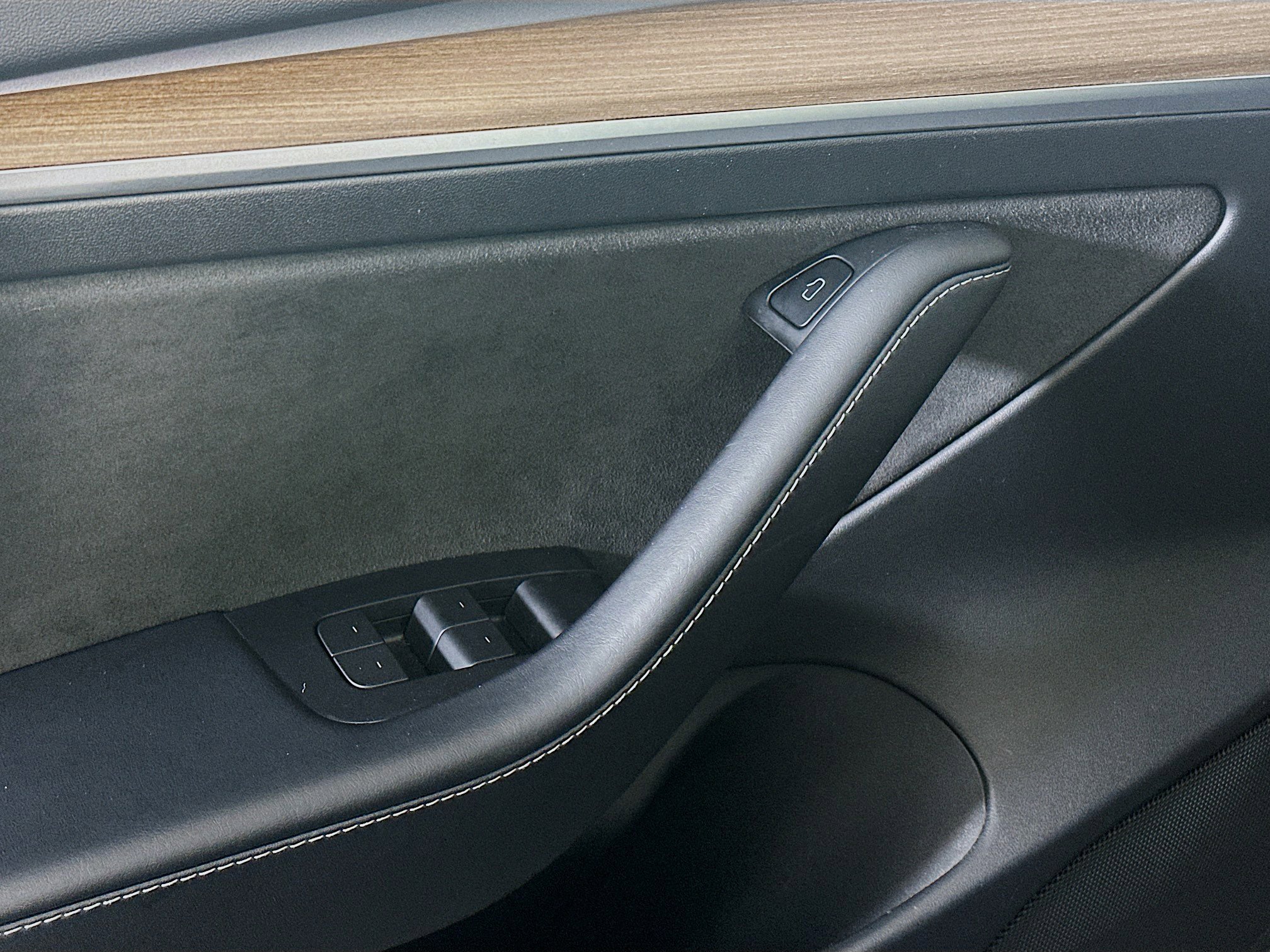 Used 2022 Tesla Model 3 Standard Range image 15