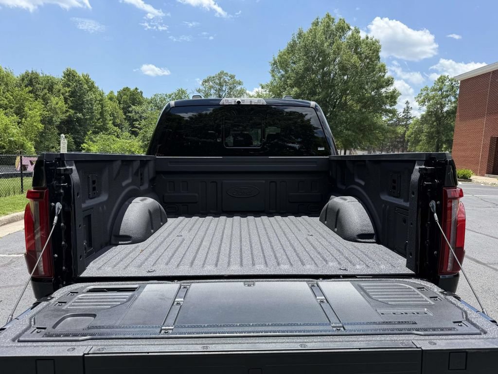 Used 2026 Ford F150 Raptor w/ Equipment Group 803A Raptor R AWD/4WD image 29