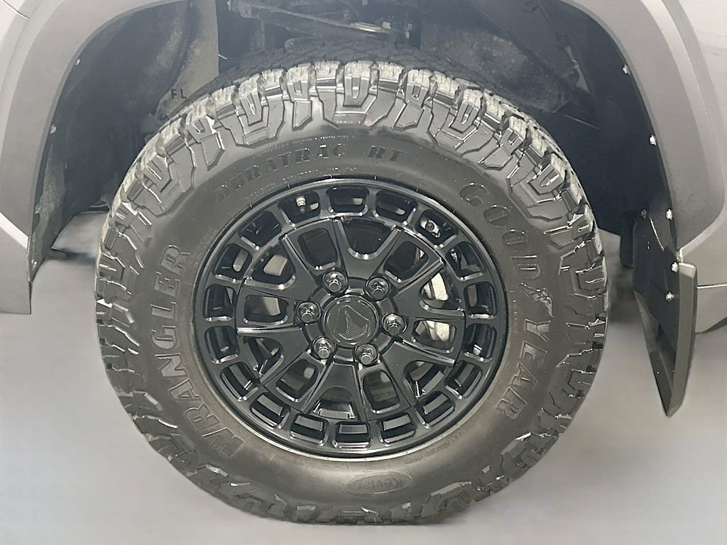 Used 2025 Toyota Tundra SR5 AWD/4WD image 27