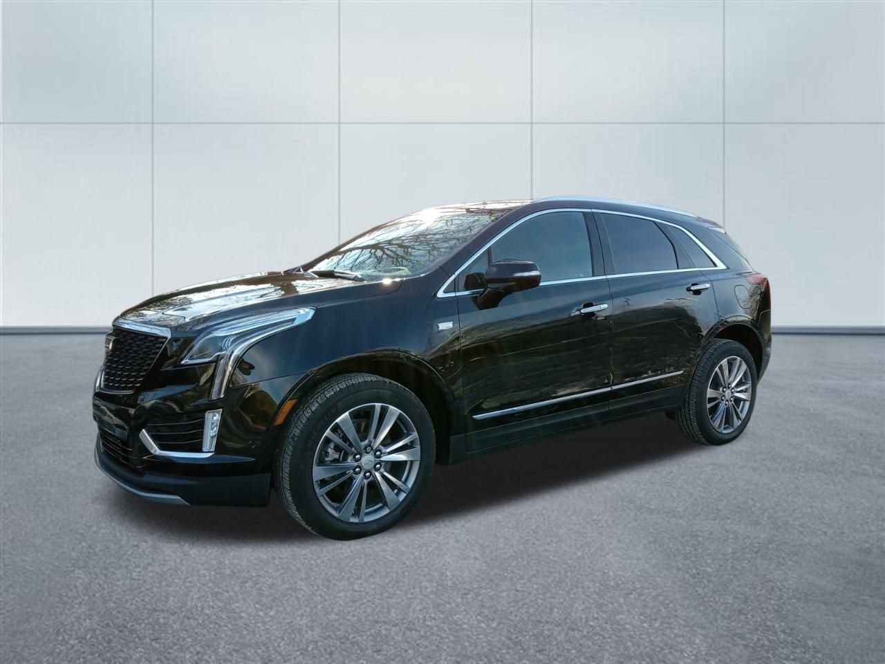 Certified 2025 Cadillac XT5 Premium Luxury w/ Technology Package image 1