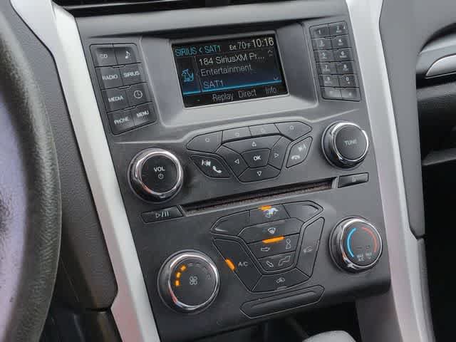 Used 2015 Ford Fusion SE FWD image 27