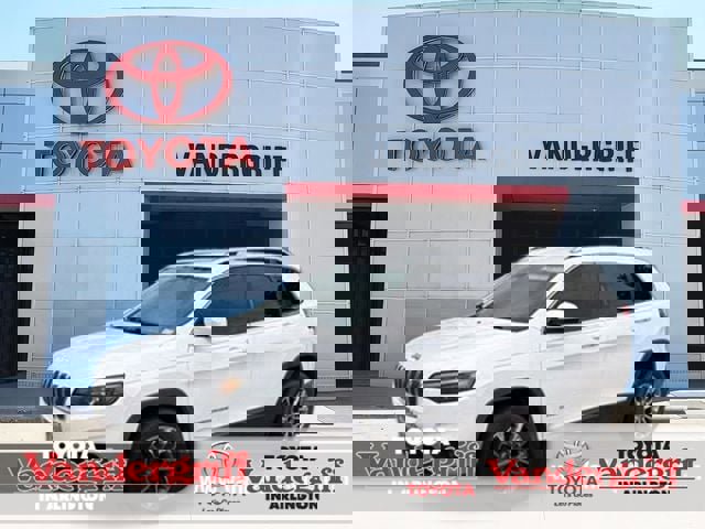 Used 2019 Jeep Cherokee Latitude Plus image 1