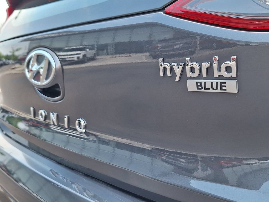 Used 2018 Hyundai Ioniq Blue FWD image 26